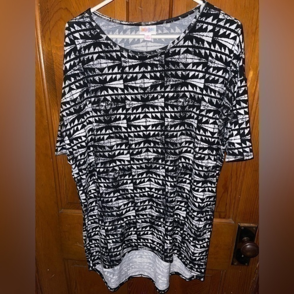 - Lularoe size small